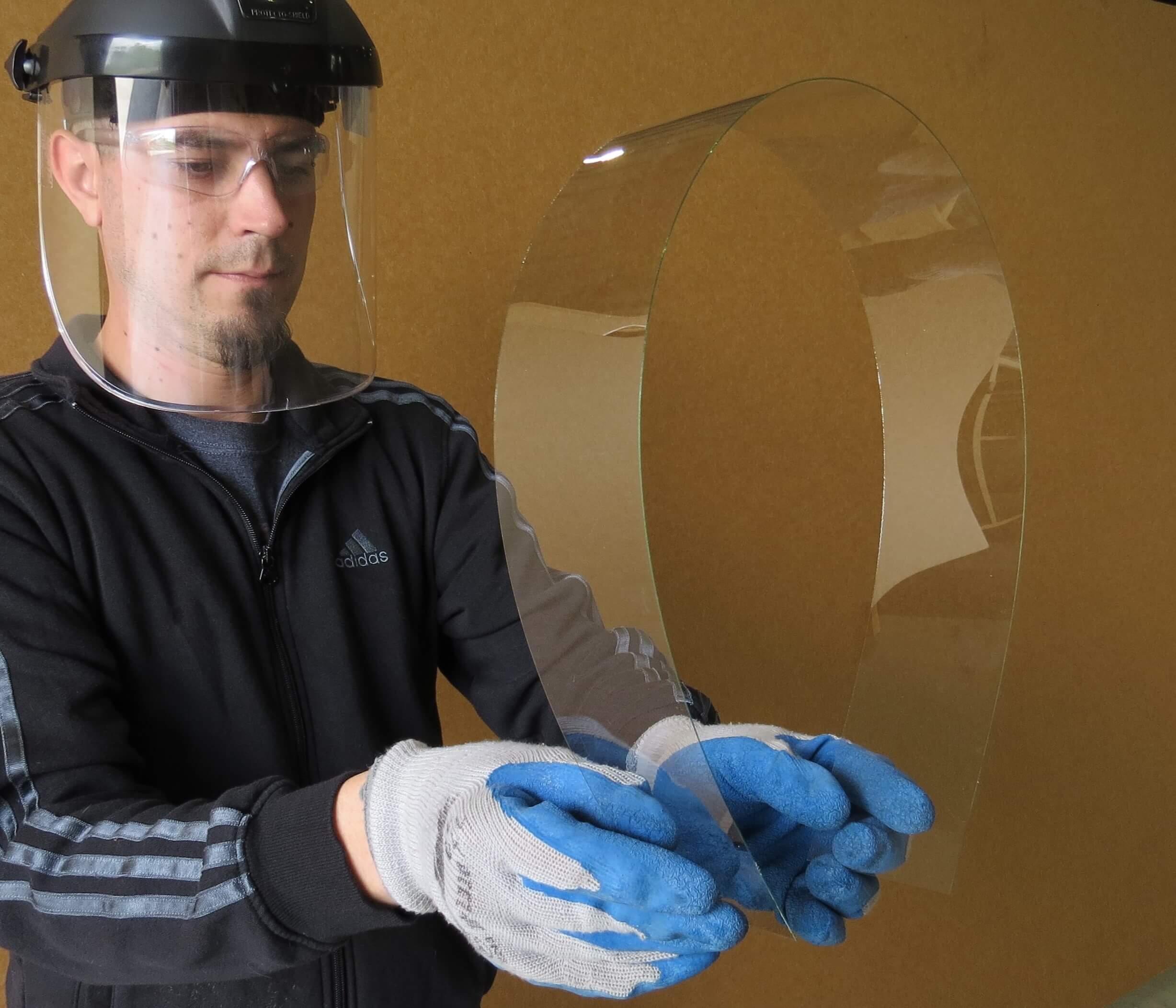 Chemically strengthened ultra-thin glass